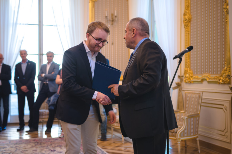 Scholarship to Start Rector's Fund [UPDATED] Biuro ds. Pomocy